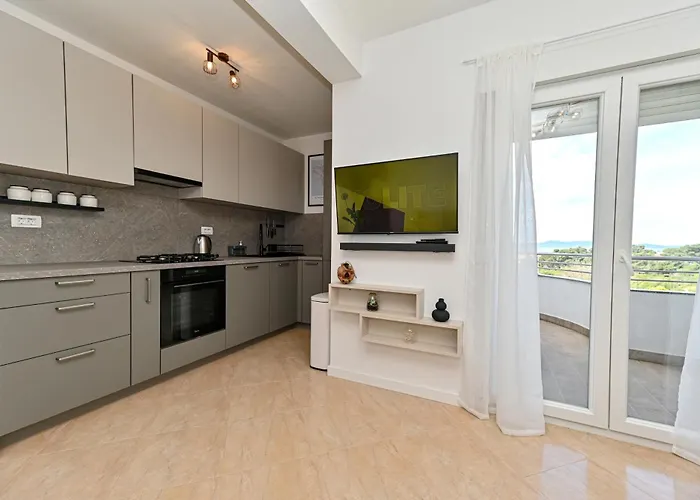 Jadera アパート *