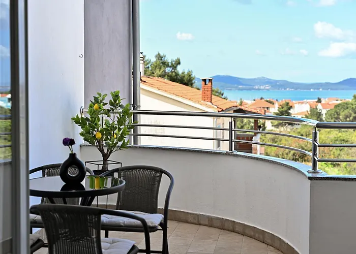 アパート Jadera *